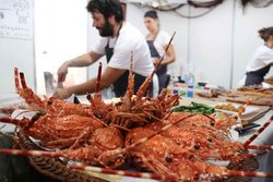 Infominho -  A Guarda inicia la licitaci�n de los 9 puestos para la Festa da Langosta y Coci�a Mari�eira 2026 - 