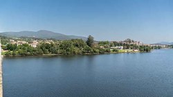 Infominho - El Concello de Tui informa este domingo a propietarios sobre el tramo pendiente de la Senda do Miño - Infominho - El Concello de Tui informa este domingo a propietarios sobre el tramo pendiente de la Senda do Miño -