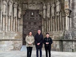 Infominho -  La Catedral de Tui estrenar� iluminaci�n eficiente y art�stica en el a�o de su 800 aniversario - 