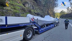 Infominho -  Incautada una posible narcolancha en Salvaterra de Mi�o en una operaci�n conjunta de Guardia Civil y Agencia Tributaria - 