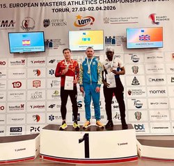 Infominho -  Sergio Rodr�guez logra la plata europea y un r�cord gallego en el Campeonato de Europa M�ster en Polonia - 