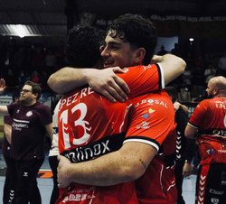 Infominho -  El campe�n Valinox Nov�s recibe al Porri�o en un ambiente festivo en O Rosal - 