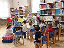 Infominho -  Tui acerca la Biblioteca Municipal a los ni�os de A Gali�a Azul - 