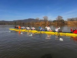 Infominho -  27 j�venes remeros de Tui necesitan apoyo para competir en citas clave del calendario nacional - 