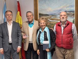 Infominho -  Roberto Carrero recibe en A Guarda al nieto de Avelino Vicente, figura clave de la emigraci�n gallega en Puerto Rico - 