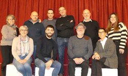 Infominho -  El Teatro Municipal de Tui acoge el estreno de -Tres porqui�os- del grupo Chirlomirlo - 