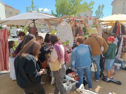 Infominho -  O Rosal convierte el D�a das Letras Galegas en una gran fiesta de sostenibilidad con el �xito del Rula Roupa - 