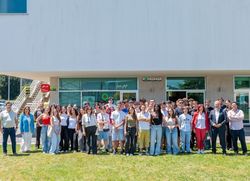 Infominho -  Vila Nova de Cerveira aproxima las empresas del concello a los j�venes - 