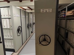 Infominho -  El Archivo Municipal de Tui abre sus puertas para mostrar m�s de cuatro siglos de historia documental - 