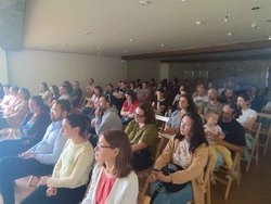 Infominho -  Cerca de un centenar de familias participan en O Rosal en un taller sobre educaci�n sexual infantil - 