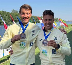 Infominho -  El Kayak Tudense logra una plata y un bronce en el Europeo de Marat�n de Ruman�a - 