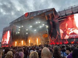 Infominho - Miles de asistentes vibran en la primera jornada del Resurrection Fest Estrella Galicia 2026 - Infominho - Miles de asistentes vibran en la primera jornada del Resurrection Fest Estrella Galicia 2026 -