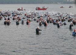 Infominho -  El Triatl�n Longo de Caminha bate r�cord de participaci�n con m�s de 900 deportistas de varios pa�ses - 