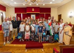 Infominho -  Ocho ni�os saharauis pasan el verano con familias de Tui gracias al programa Vacaciones en Paz - 