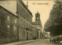 Infominho -  Un colectivo ciudadano solicita al Concello de Tui abrir una investigaci�n sobre el exconvento de San Francisco - 