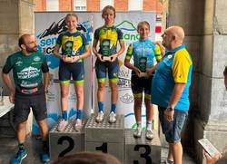 Infominho -  Iris y Zoe Rodr�guez y Mart�n Gonz�lez llevan a la Academia Oiense al podio en un fin de semana de competici�n - 