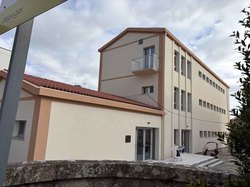 Infominho -  A Guarda: el PSOE critica que el Bloque 1 del antiguo colegio Sinde siga cerrado casi un a�o despu�s de las obras - 