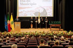 Infominho - Vila Nova de Cerveira celebra sus 705 años distinguiendo a personas y entidades que dejan huella en el municipio - Infominho - Vila Nova de Cerveira celebra sus 705 años distinguiendo a personas y entidades que dejan huella en el municipio -
