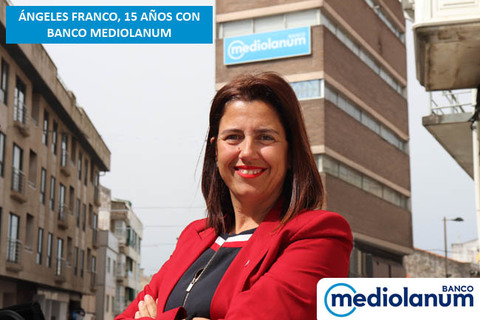 Me emociona ver a los hijos de mis clientes ir a la universidad tras planificar el ahorro con sus padres