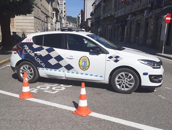 A Polic�a Local interveu nunha festa privada na madrugada do s�bado, rexistrou unha alcoholemia positiva e propuxo d�as sanci�ns polo non uso da m�scara