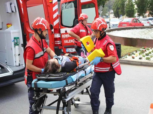 Infominho -  Valen�a Vai Compensar Bombeiros Pelo Trabalho Volunt�rio de Apoio � Comunidade - 