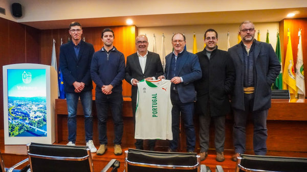 Infominho -  El presidente de la Federaci�n Portuguesa de Atletismo avala el proyecto deportivo de Valenca - 