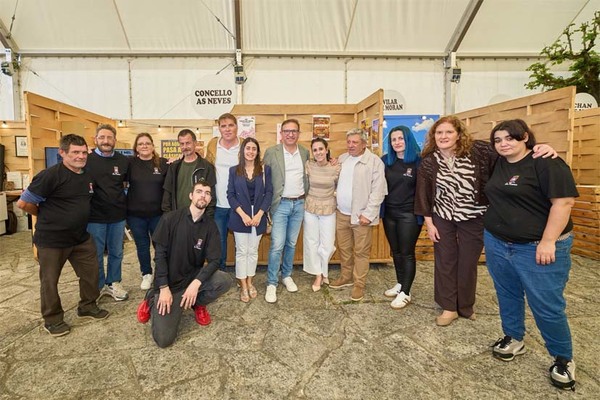 Infominho -  As Neves agradece la implicaci�n vecinal en el �xito de la XXXIII Feira do Requeixo e Mel - 