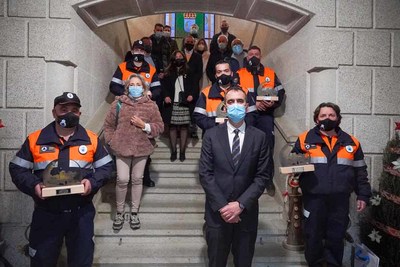 O Concello de Tui recoñeceu o labor desenvolvido por cinco membros de Protección Civil durante o estado de alarma O Concello de Tui recoñeceu o labor desenvolvido por cinco membros de Protección Civil durante o estado de alarma