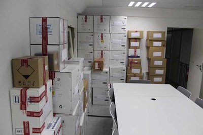 A Deputación inicia este luns o reparto doutras 54.000 máscaras nos concellos da provincia e alcanza a cifra total de 266.500 dende o comezo da pandemia A Deputación inicia este luns o reparto doutras 54.000 máscaras nos concellos da provincia e alcanza a cifra total de 266.500 dende o comezo da pandemia